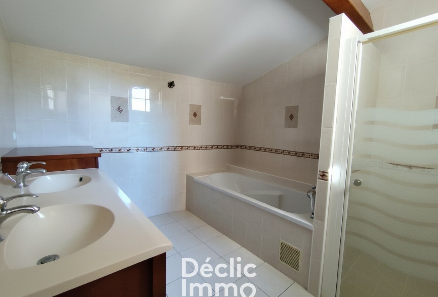 vente Maison de village Saint Genis D'hiersac - Photo 10