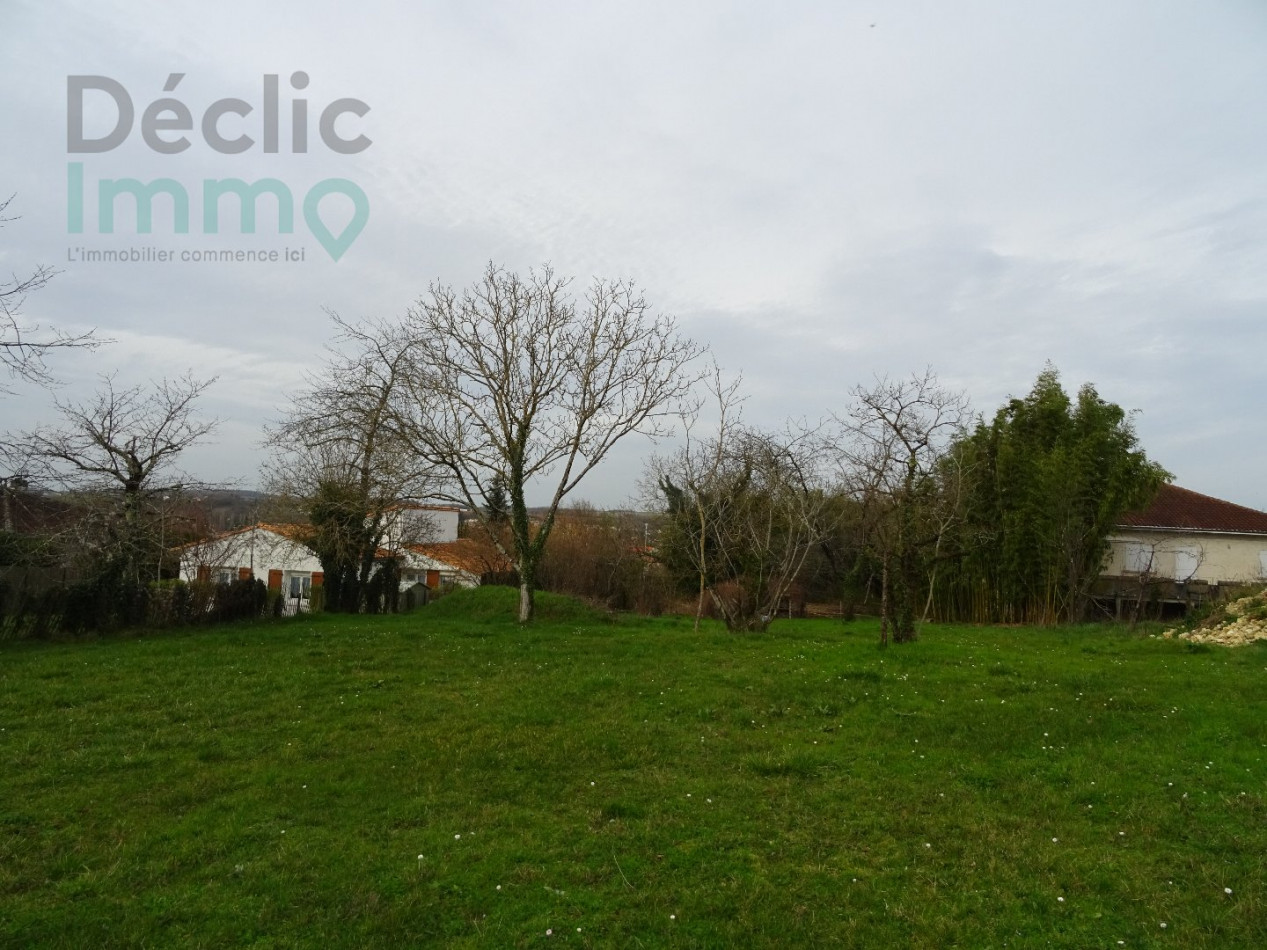 vente Terrain constructible Ruelle Sur Touvre - Photo 1