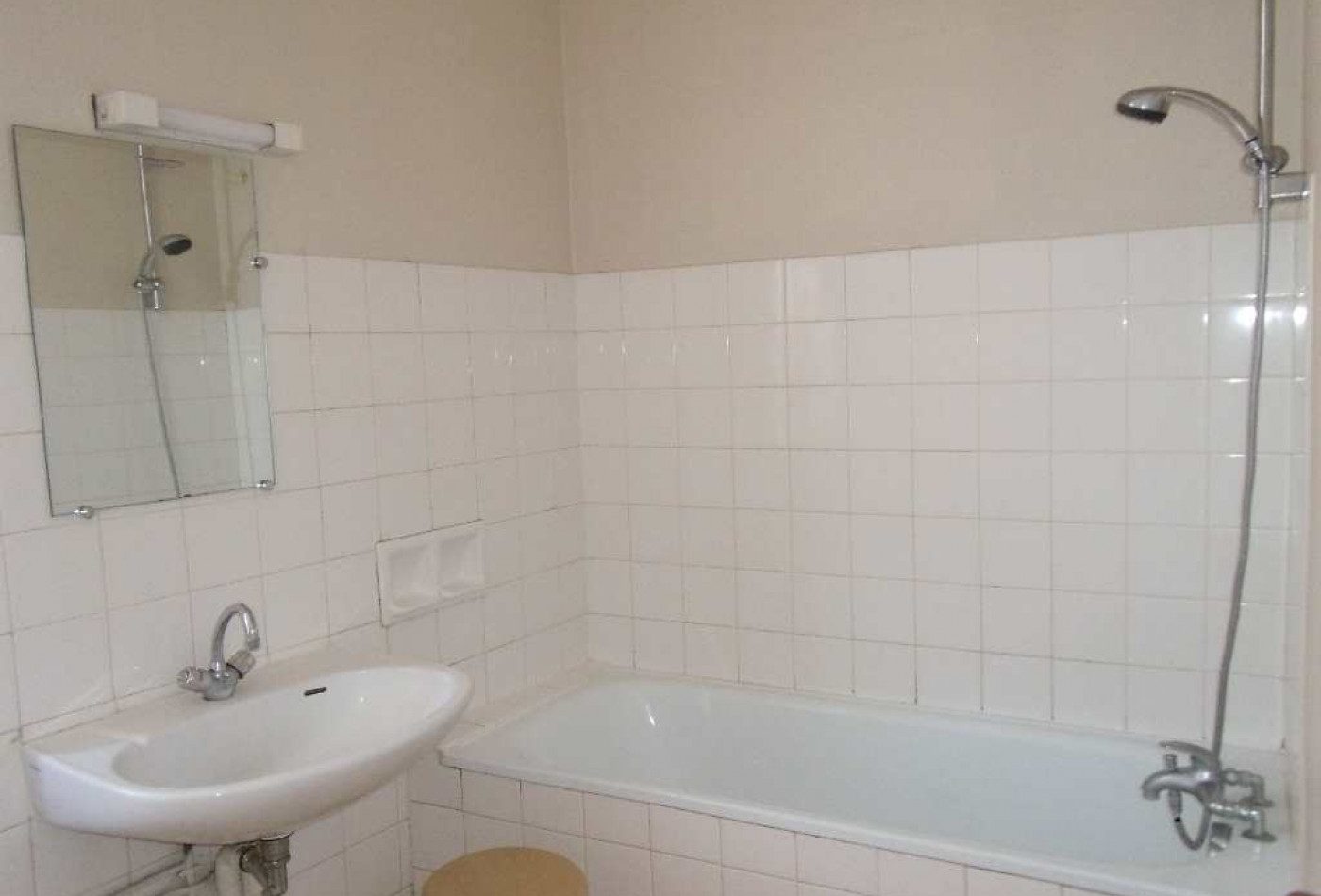 location Appartement Angouleme - Photo 6