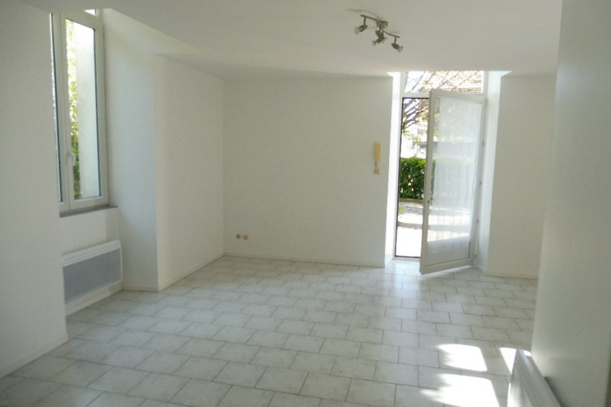 location Appartement Angouleme - Photo 1