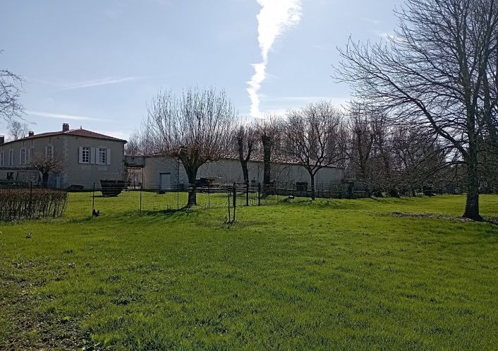 sale Propriété Bourg Charente