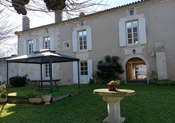 sale Propriété Bourg Charente