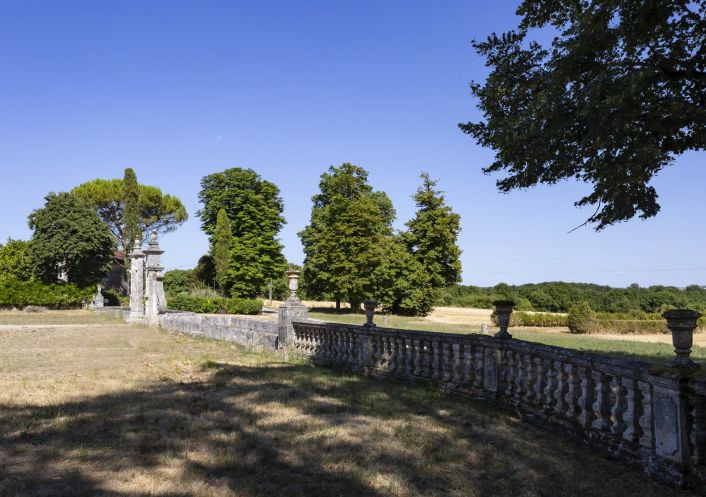 sale Château Angouleme