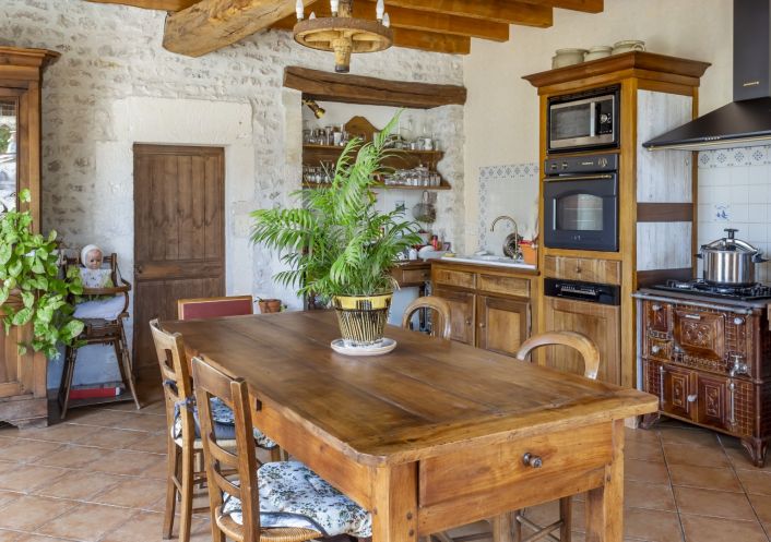 sale Corps de ferme Cognac