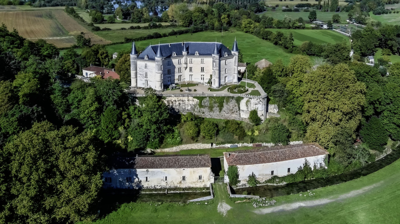 vente Château Angouleme - Photo 2