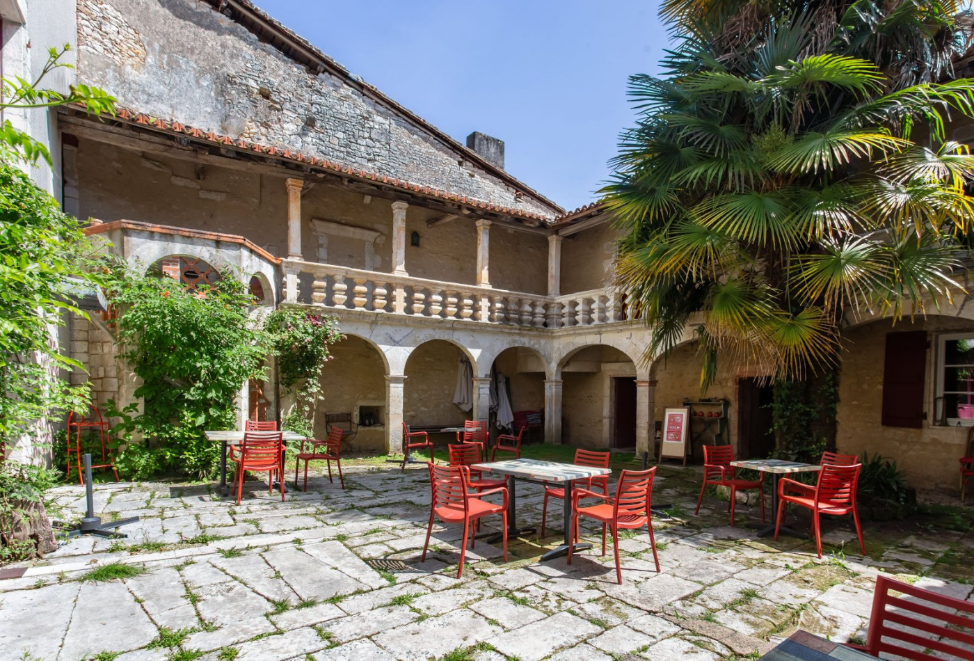 vente Hôtel particulier La Rochefoucauld - Photo 1