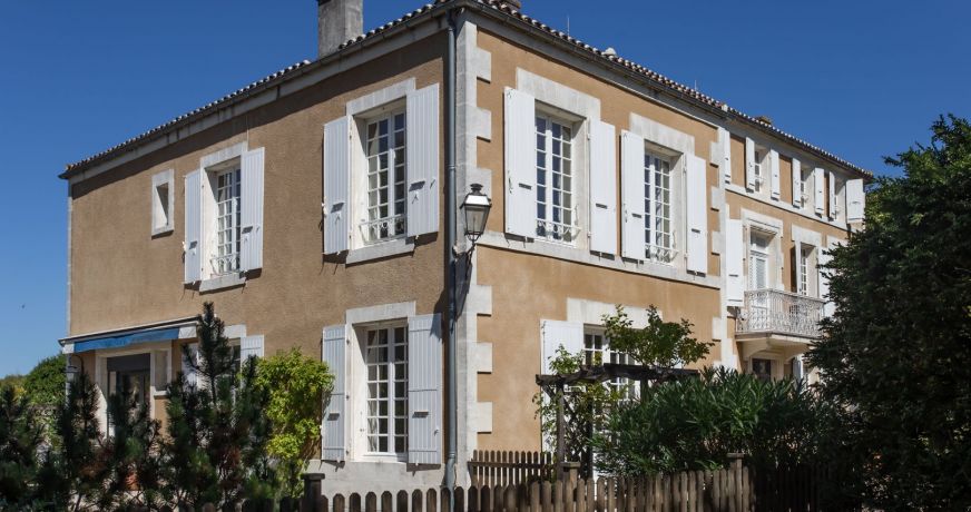 vente Maison bourgeoise Jarnac