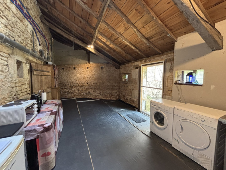 sale Maison Genouille - Photo 11