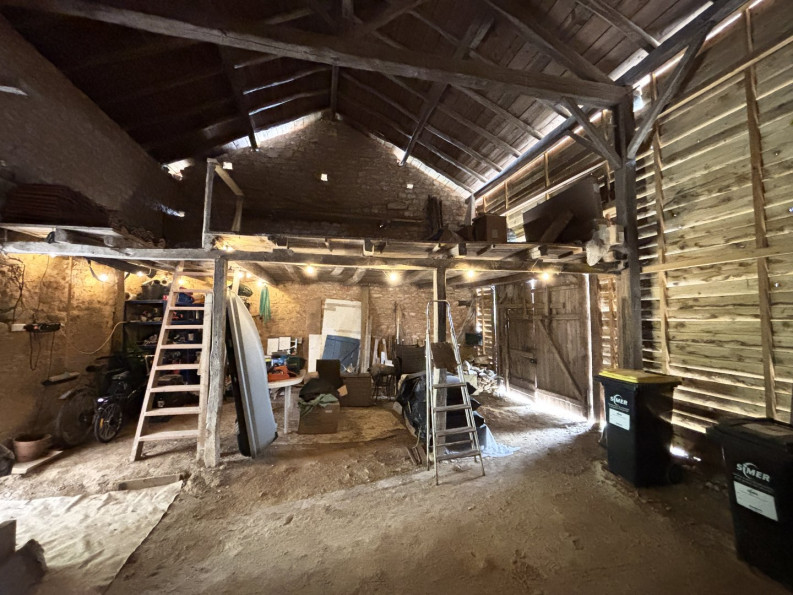 sale Maison Genouille - Photo 14