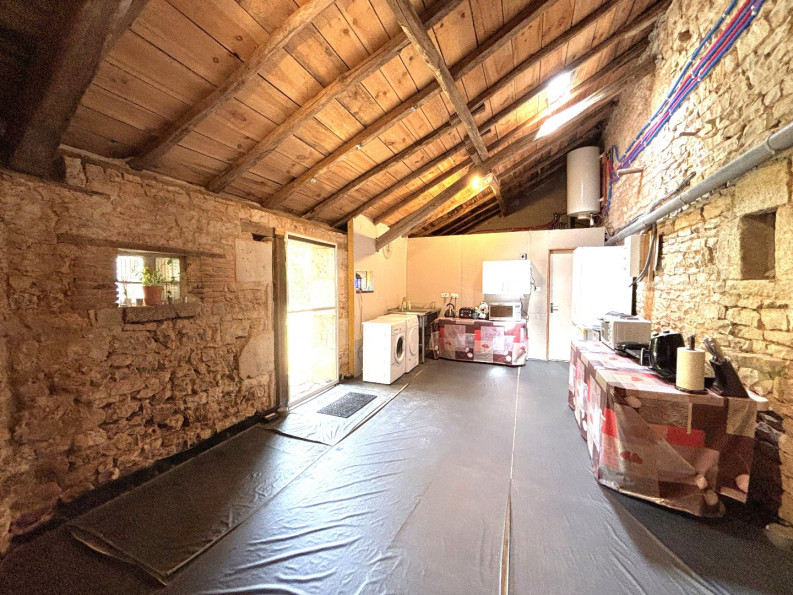 sale Maison Genouille - Photo 10