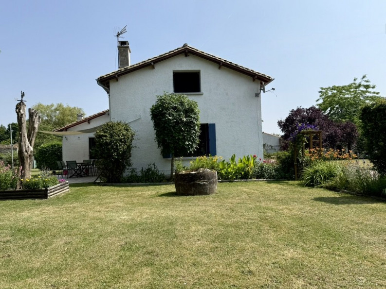 sale Maison de caractère Vancais - Photo 17