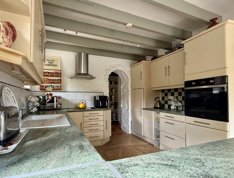 sale Maison de caractère Saint Coutant - Photo 12