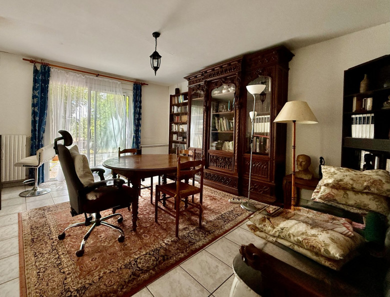 sale Maison de caractère Saint Coutant - Photo 11