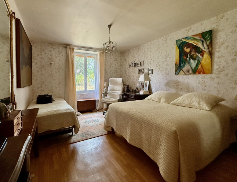 sale Maison de caractère Saint Coutant - Photo 8