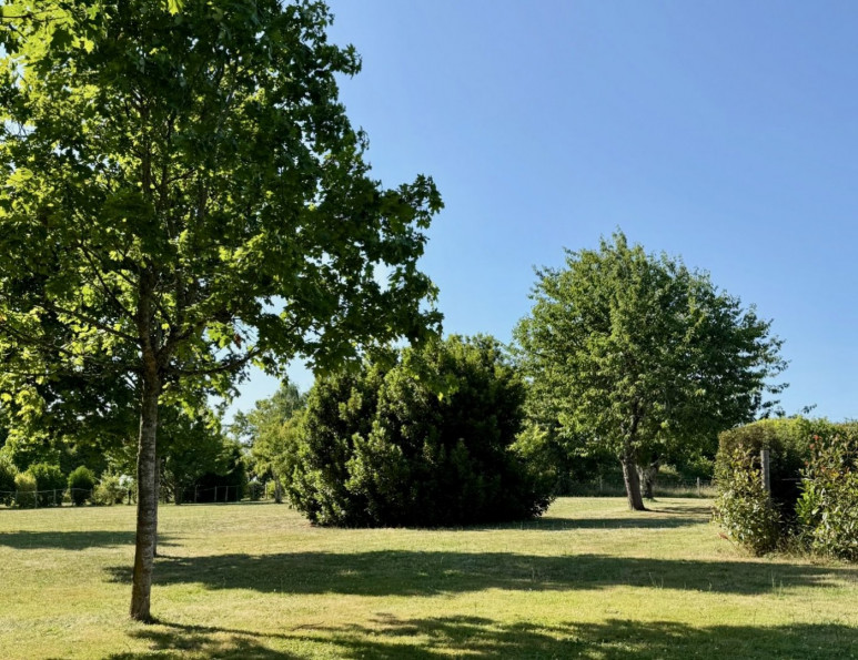 vente Maison Le Bouchage - Photo 2