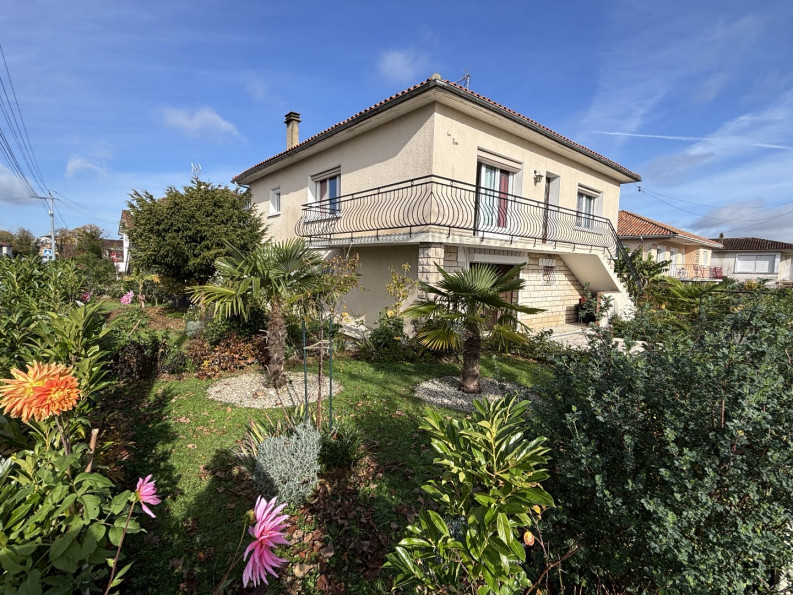 sale Maison Ruffec - Photo 1