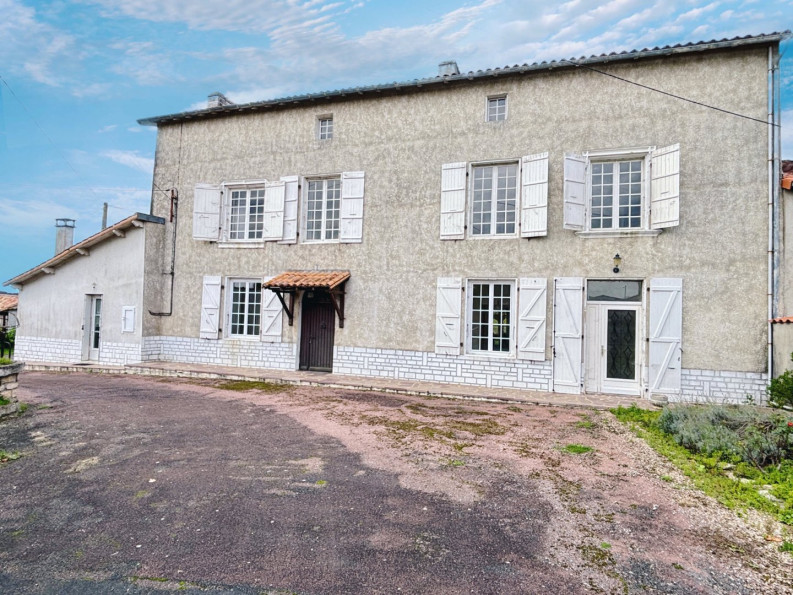 vente Maison La Magdeleine - Photo 1