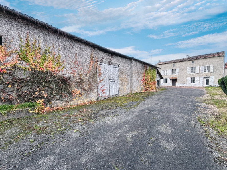 vente Maison La Magdeleine - Photo 3