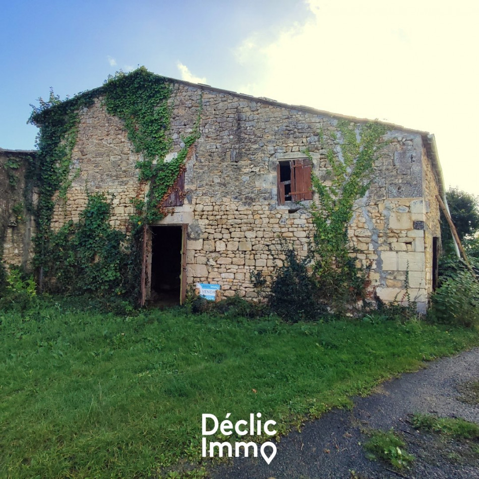 vente Maison à rénover Le Douhet - Photo 1