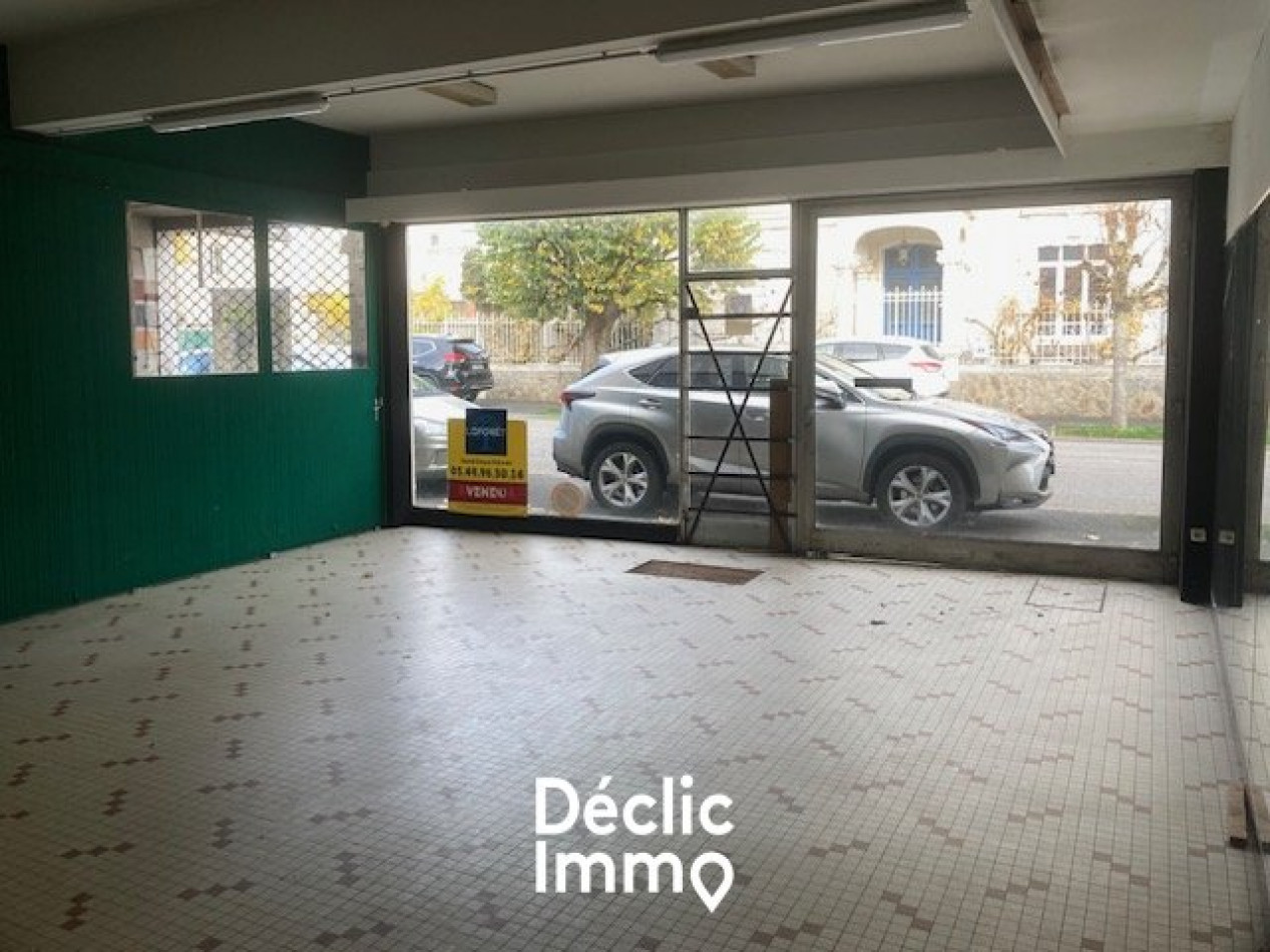 vente Immeuble mixte Thouars - Photo 2