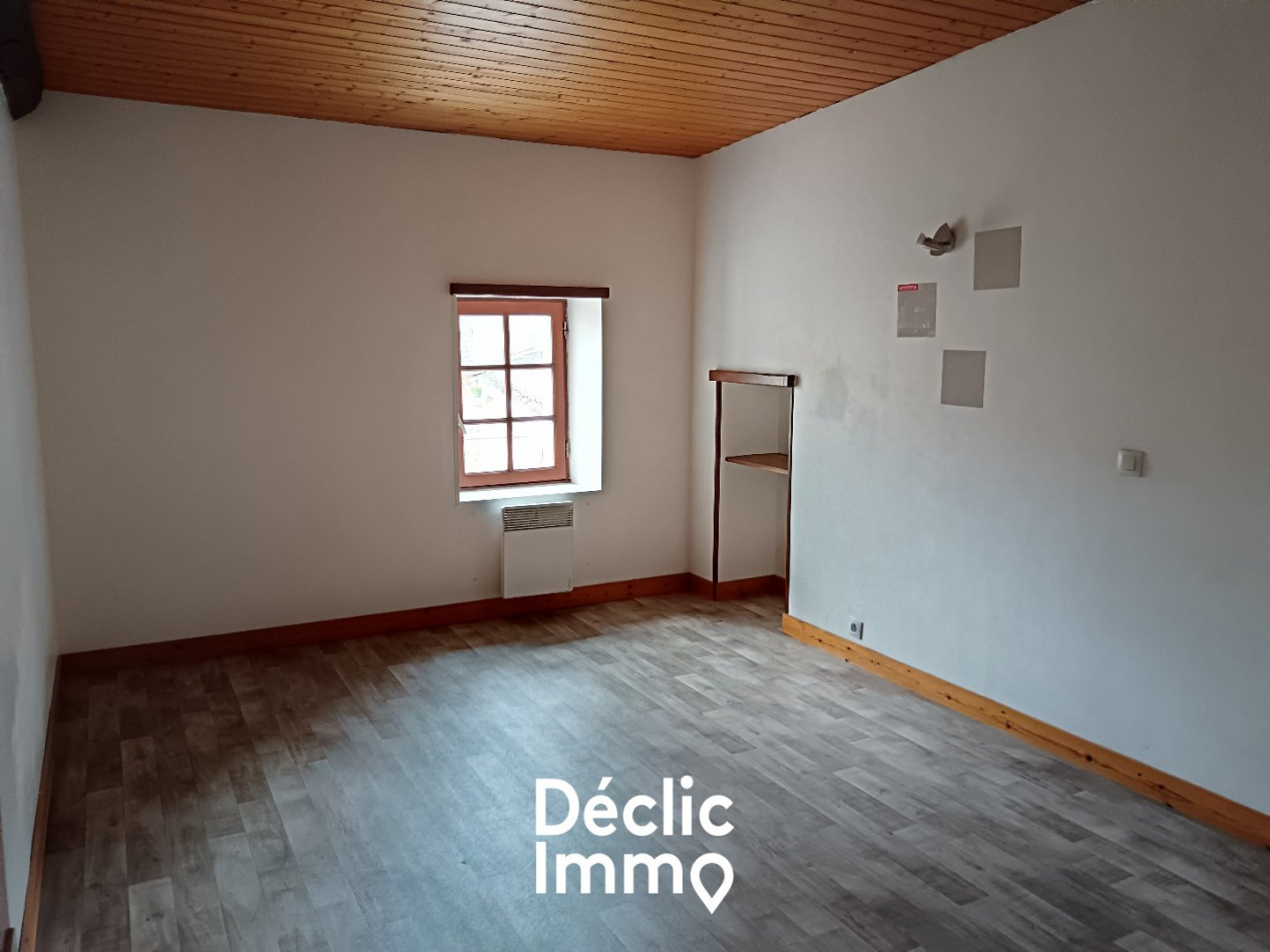 vente Maison individuelle Saint Pierre De Juillers - Photo 8