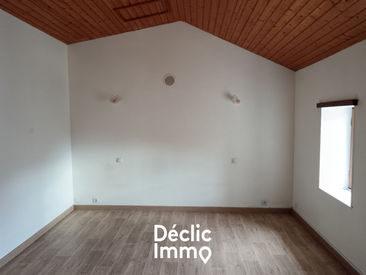 vente Maison individuelle Saint Pierre De Juillers - Photo 7