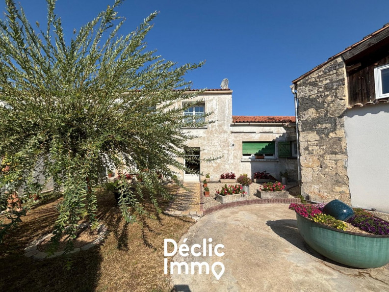 vente Maison de caractère La Jarrie - Photo 1