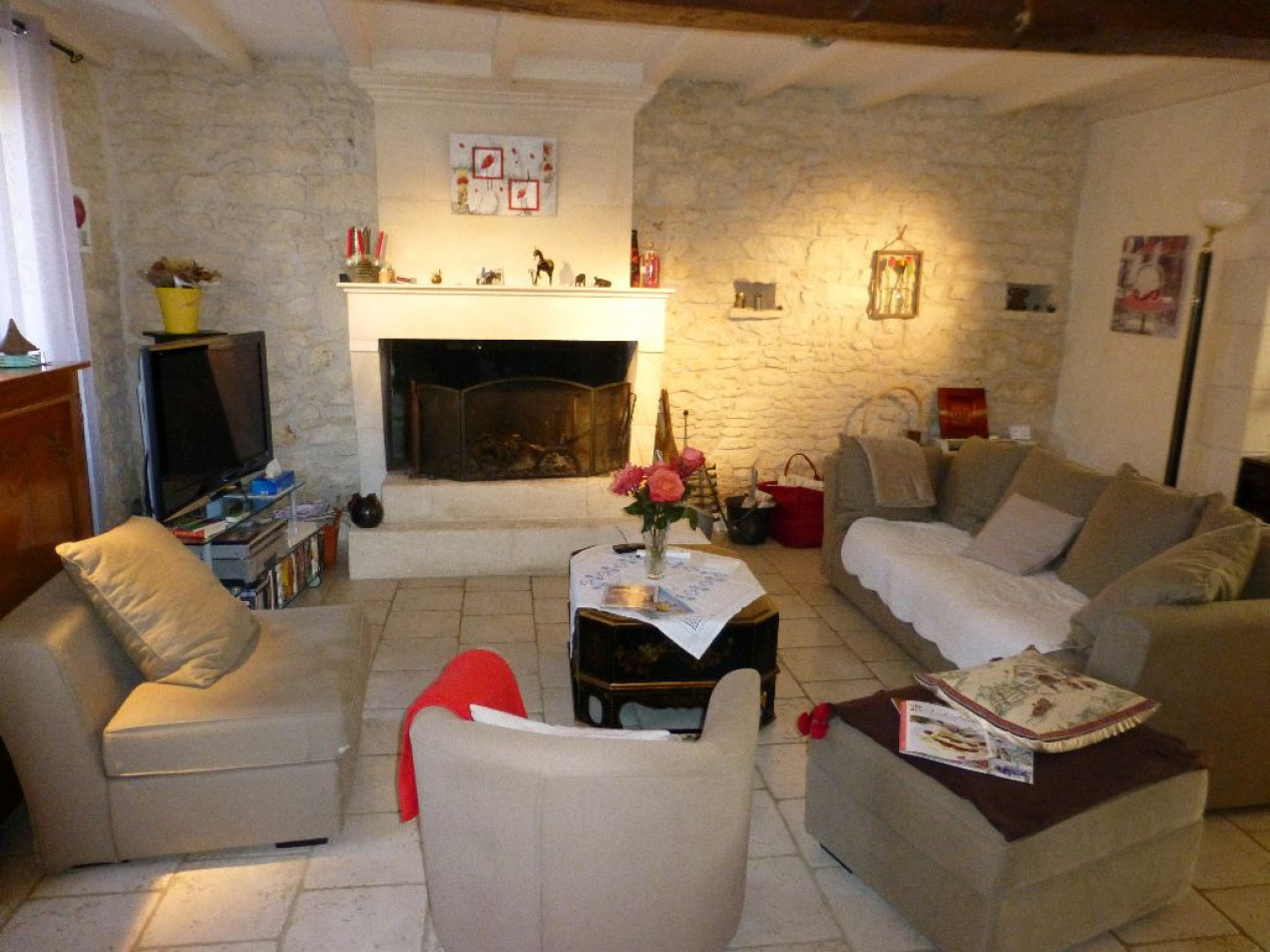 vente Maison Trizay - Photo 2