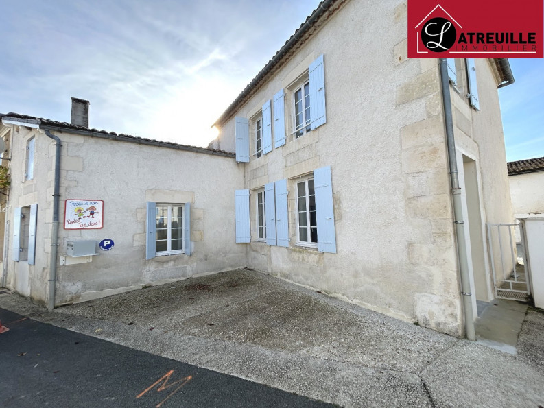 location Maison de village Saint Andre De Lidon - Photo 1