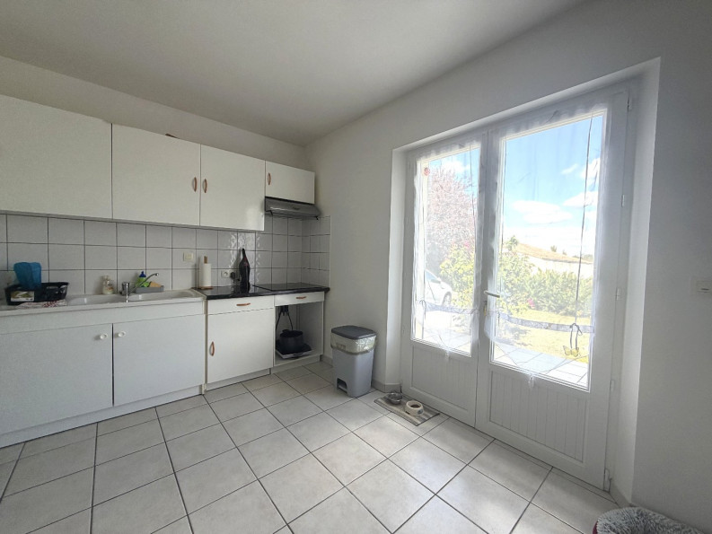 location Maison Saintes - Photo 2