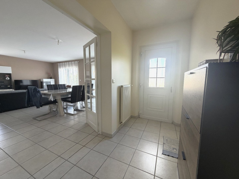 location Maison Saintes - Photo 3