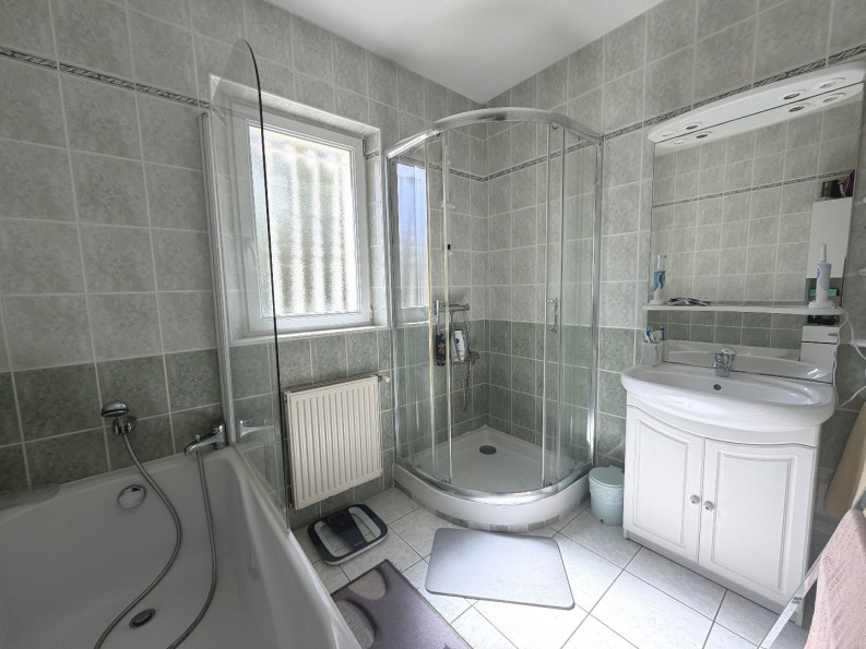 location Maison Saintes - Photo 8