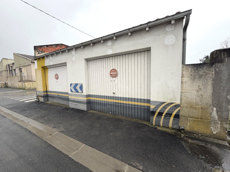 location Garage Saintes - Photo 2