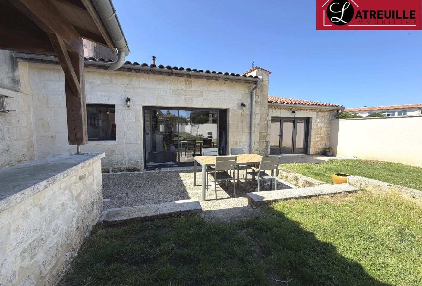 vente Maison Pons - Photo 1