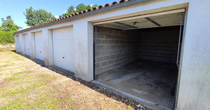 location Garage Saintes
