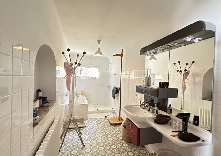 à vendre Maison de maître La Chapelle Aux Saints