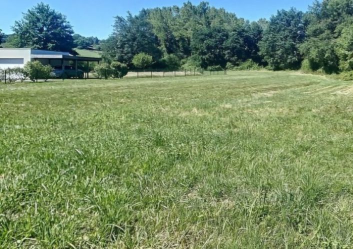 à vendre Terrain constructible Brignac La Plaine