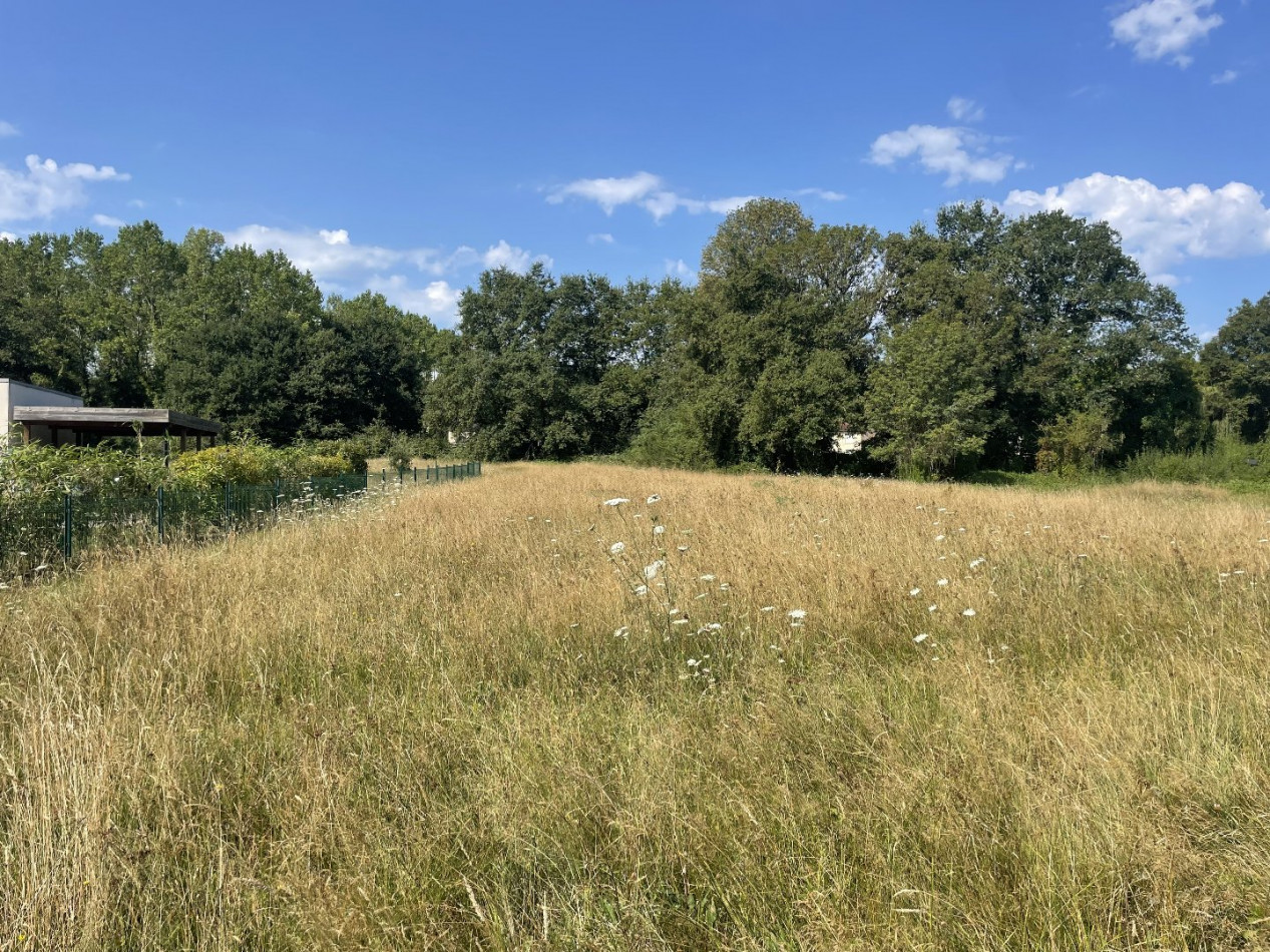 for sale Terrain constructible Brignac La Plaine - Photo 1