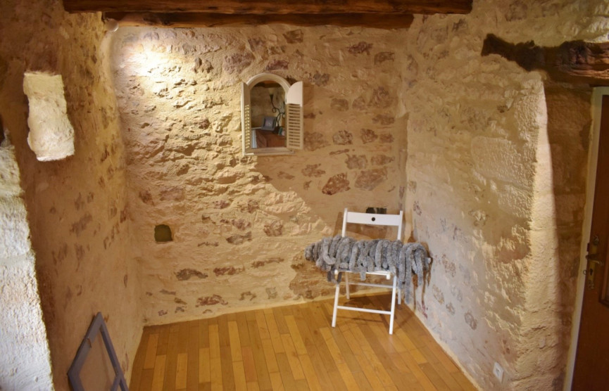 sale Maison de caractère Goujounac - Photo 13