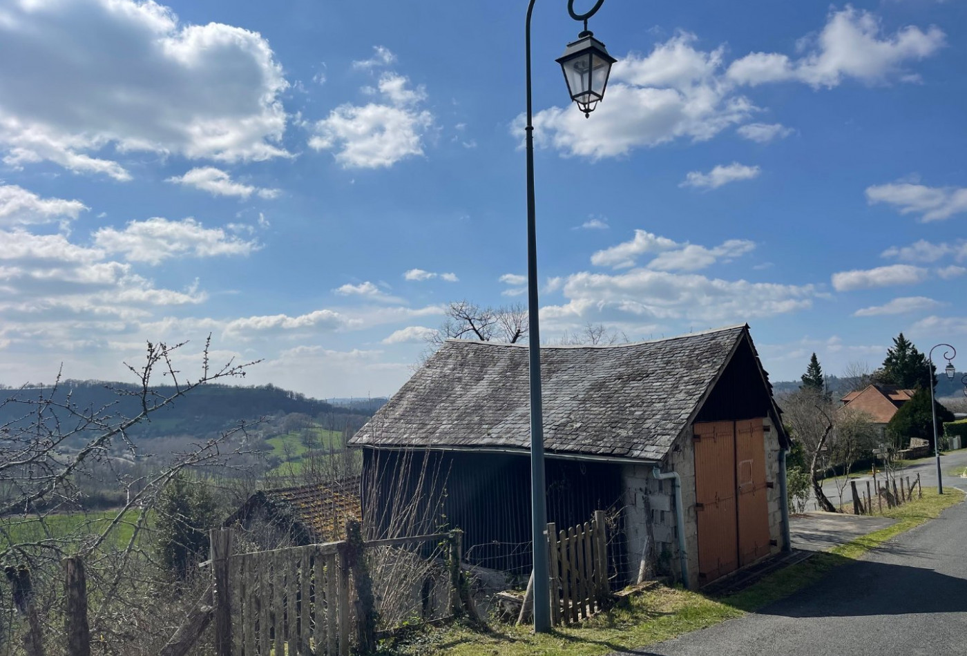 vente Garage Ayen - Photo 1