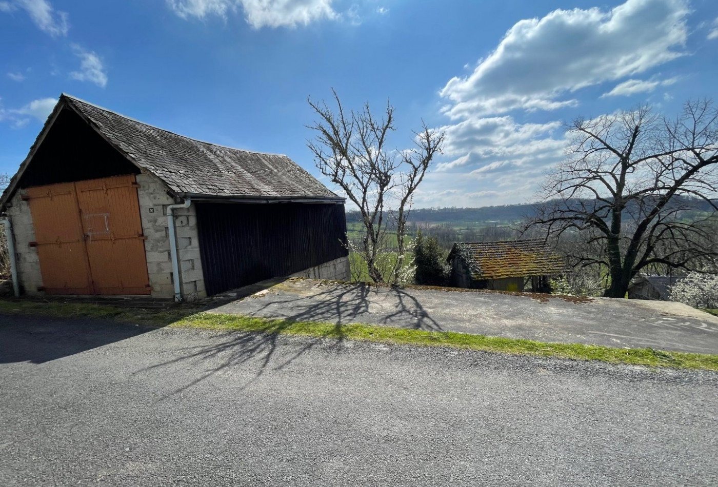 vente Garage Ayen - Photo 2