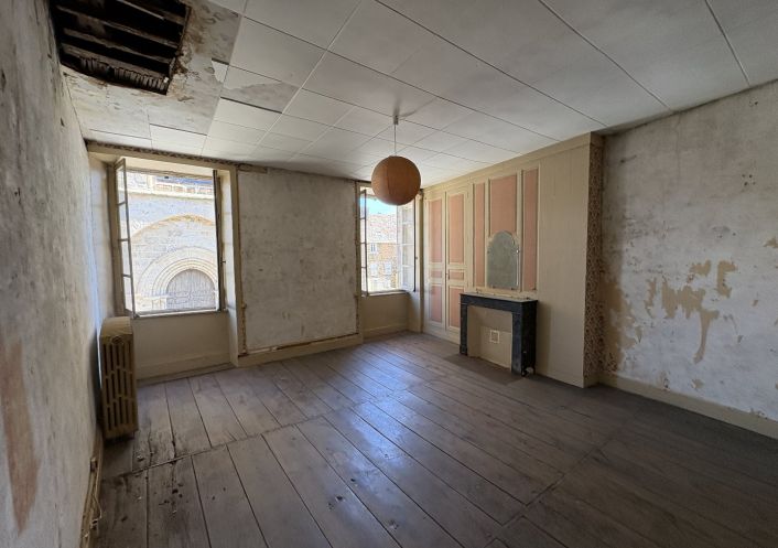 à vendre Maison de village Saint Yrieix La Perche