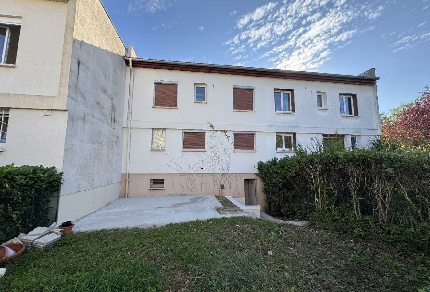 location Maison Chenove - Photo 10