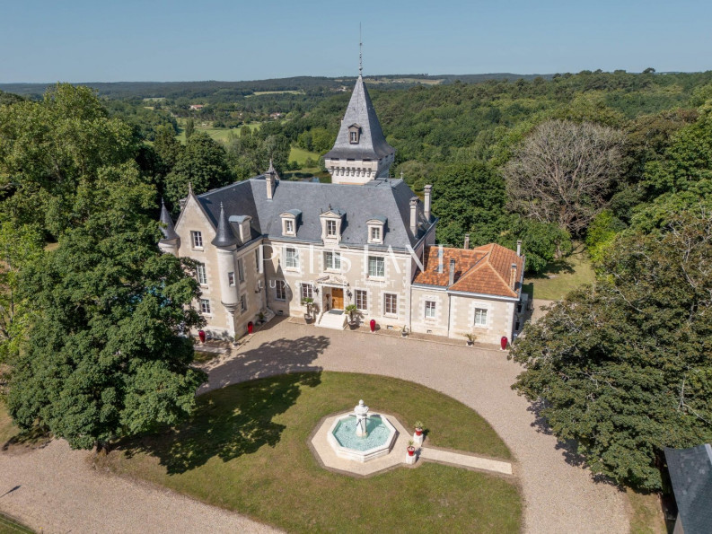 vente Château Angouleme - Photo 1