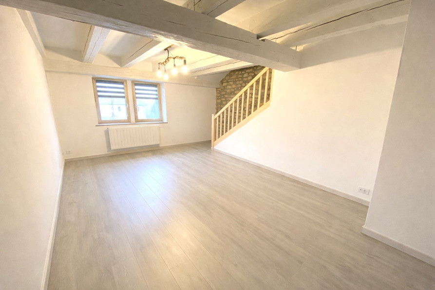 location Appartement Bourogne - Photo 3