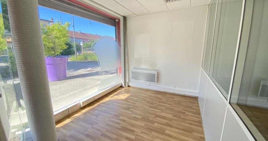 location Local commercial Sochaux