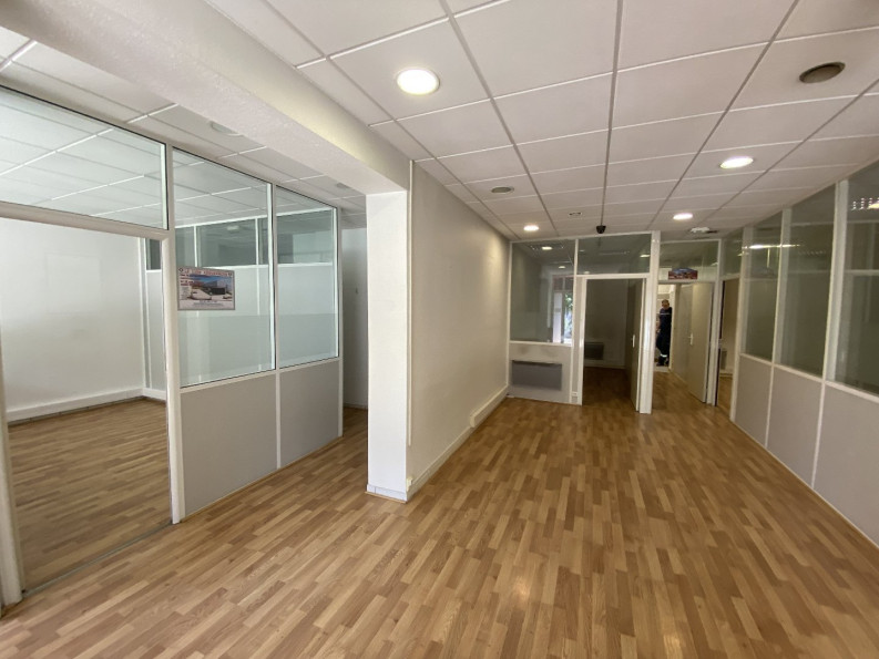 location Local commercial Sochaux - Photo 2