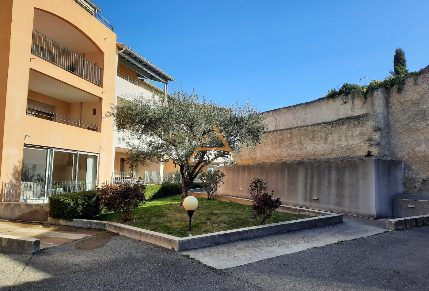 location Appartement Valreas - Photo 1