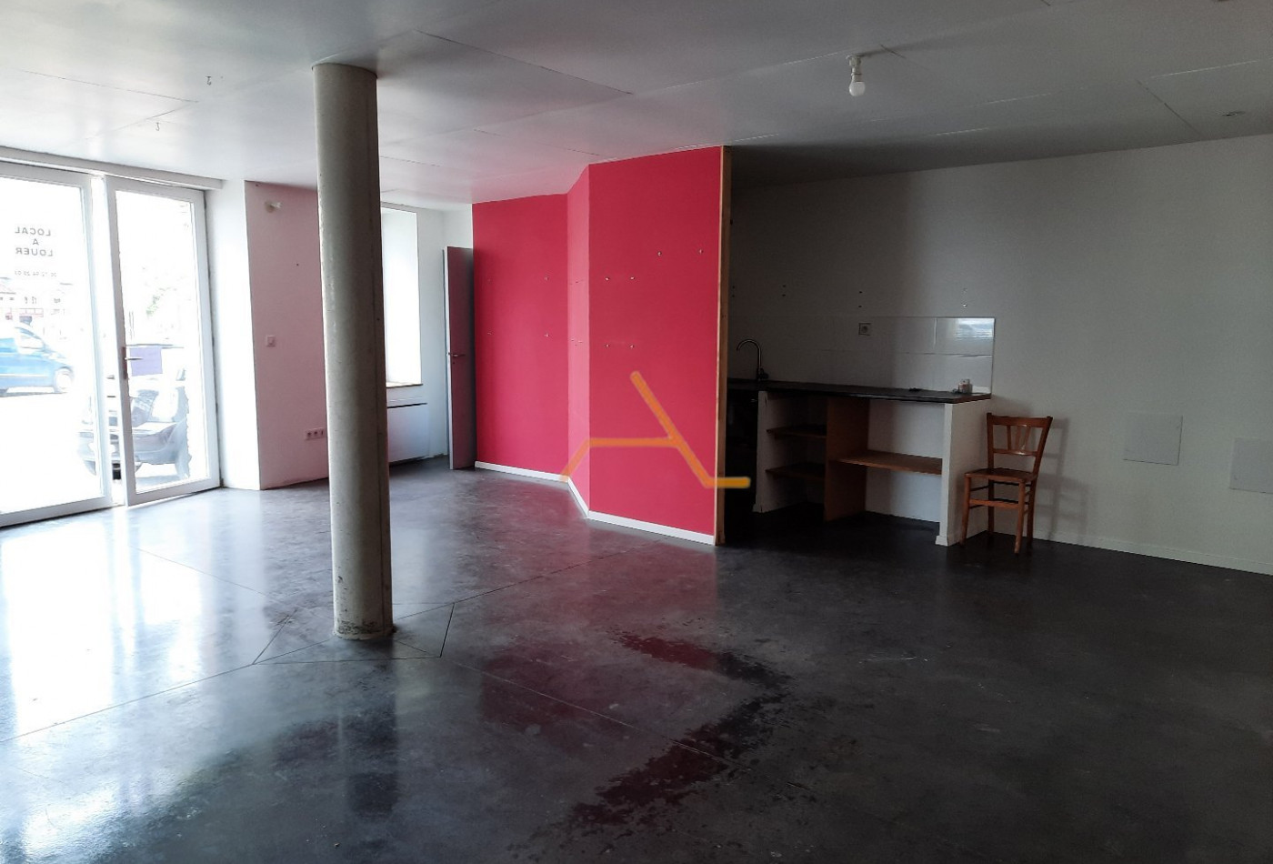 location Local commercial Cleon D'andran - Photo 2