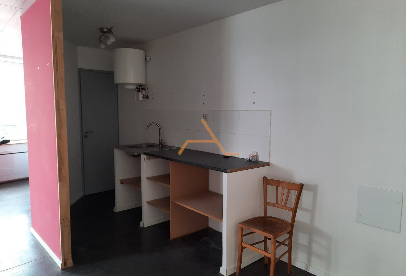 location Local commercial Cleon D'andran - Photo 4